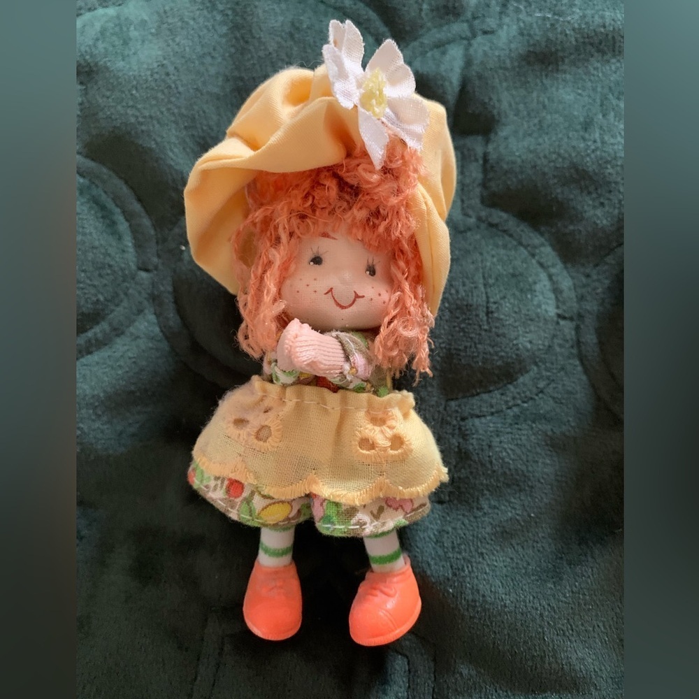 Bang Lim Flower Hugger Vintage Hugger Clip on Dolls 3.5” - Picture 2 of 5